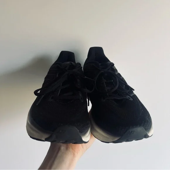 Women's New Balance Fresh Foam X 1080v13 Running Shoes in Black White Women’s 8